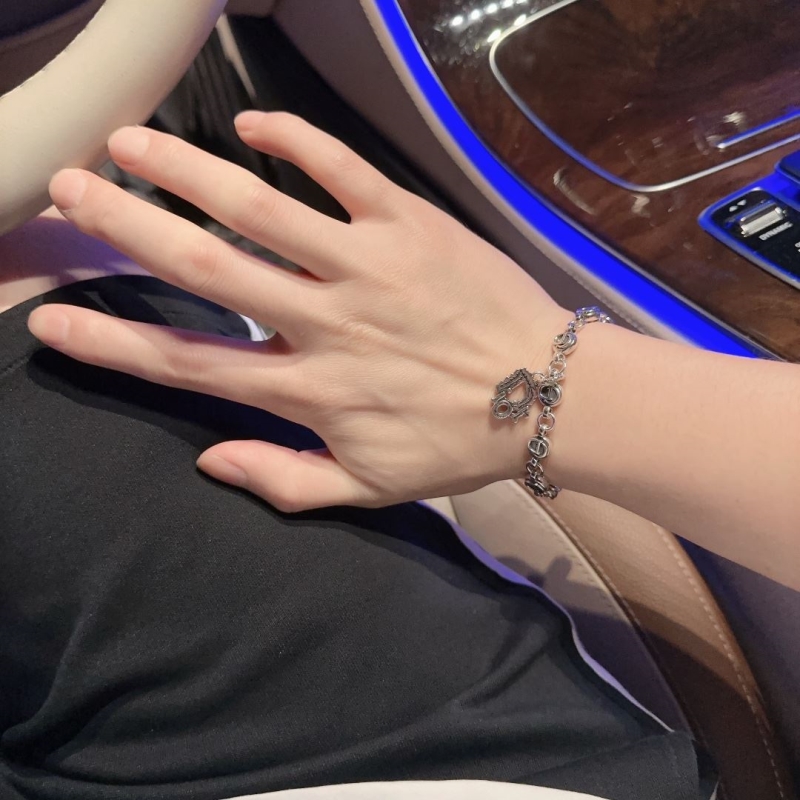 chr1st1an D10r necklaces